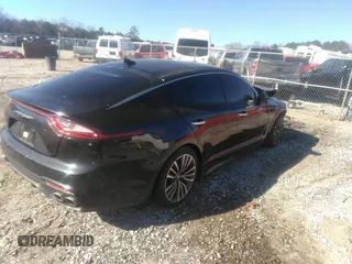 2018 Kia Stinger Premium with VIN KNAE25LA4J6014190, listed as a IAAI auction lot 41163976 with 67,976 mi miles. Bid and sale history available at carsss.com. Image 4.
