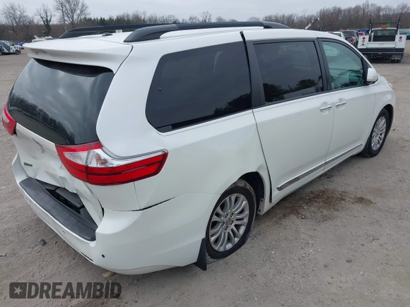 2017 Toyota Sienna XLE Auto Access Seat with VIN 5TDYZ3DC2HS796659, listed as a IAAI auction lot 41770444 with 129,628 mi miles. Bid and sale history available at carsss.com. Image 4.