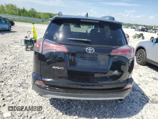 2017 Toyota RAV4 SE z VIN 2T3JFREV9HW647810, wystawiony jako Copart lot #57019355 z przebiegiem 108 770 mil mil oraz Czysty tytuł • Clean title. Historia ofert i sprzedaży dostępna na DreamBid. Obrazek 6.