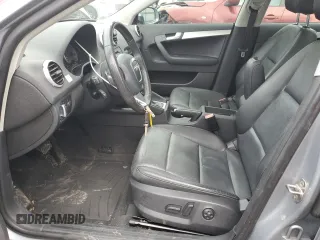 2013 Audi A3 Premium Plus z VIN WAUKJAFM3DA029530, wystawiony jako Copart lot #84448764 z przebiegiem 124 433 mil mil oraz Szkoda całkowita • Salvage title. Historia ofert i sprzedaży dostępna na DreamBid. Obrazek 7.