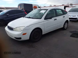 2005 Ford Focus S with VIN 3FAFP37N15R118435, listed as a IAAI auction lot 42671624 with 113,226 mi miles and . Bid and sale history available at DreamBid. Image 2.