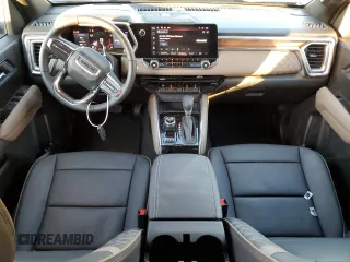 2024 GMC Canyon 4WD Denali with VIN 1GTP6FEK8R1156059, listed as a Copart auction lot 78868654 with 8,016 mi miles and Salvage Title. Bid and sale history available at carsss.com. Image 8.