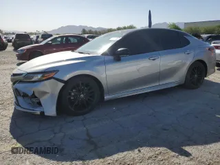 2021 Toyota Camry XSE z VIN 4T1K61AK2MU482803, wystawiony jako Copart lot #56927075 z przebiegiem 50 383 mil mil oraz Szkoda całkowita • Salvage title. Historia ofert i sprzedaży dostępna na DreamBid. Obrazek 1.
