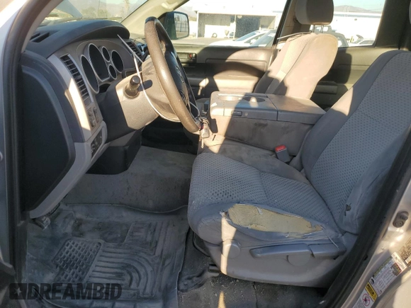 2011 Toyota Tundra 2WD SR with VIN 5TFTY5F17BX007220, listed as a Copart auction lot 80391334 with 399,706 mi miles and Clean Title. Bid and sale history available at carsss.com. Image 7.