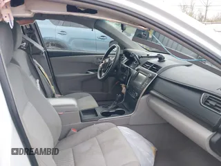 2016 Toyota Camry XLE with VIN 4T1BF1FKXGU227846, listed as a IAAI auction lot 41842937 with 58,146 mi miles. Bid and sale history available at carsss.com. Image 5.
