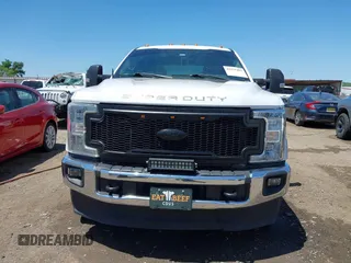 2019 Ford F-250 XL с VIN 1FT7W2B65KED36789, выставлен на аукционе IAAI как лот 42275403 с пробегом 154 847 миль миль и . История ставок и продаж доступна на DreamBid. Изображение 12.