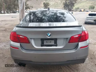 2016 BMW 5 Series 528i z VIN WBA5A5C50GG352744, wystawiony jako IAAI lot #41935590 z przebiegiem 126 531 mil mil oraz . Historia ofert i sprzedaży dostępna na DreamBid. Obrazek 16.