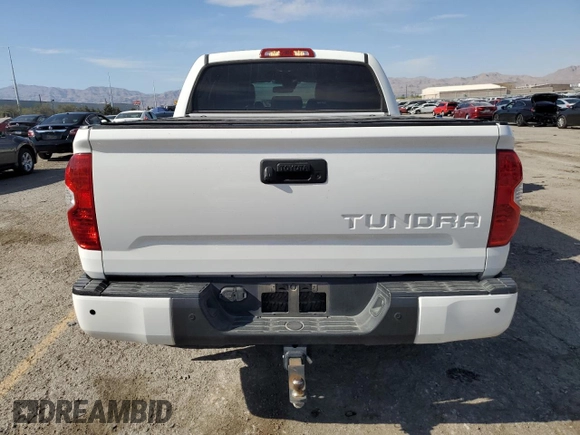 2019 Toyota Tundra SR5 z VIN 5TFHY5F14KX791524, wystawiony jako Copart lot #54489585 z przebiegiem 84 222 mil mil oraz Szkoda całkowita • Salvage title. Historia ofert i sprzedaży dostępna na DreamBid. Obrazek 6.
