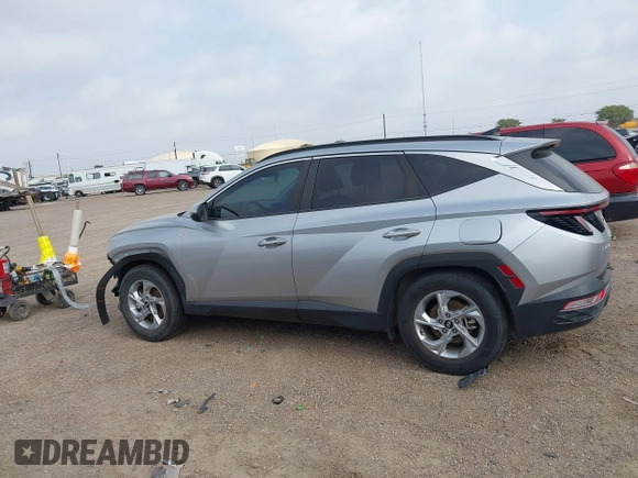 2022 Hyundai Tucson SEL with VIN 5NMJB3AE9NH139738, listed as a IAAI auction lot 41948244 with 31,990 mi miles and . Bid and sale history available at DreamBid. Image 15.