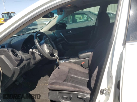 2013 Nissan Maxima SV with VIN 1N4AA5AP9DC831694, listed as a Copart auction lot 52857515 with 131,286 mi miles and Salvage Title. Bid and sale history available at DreamBid. Image 7.