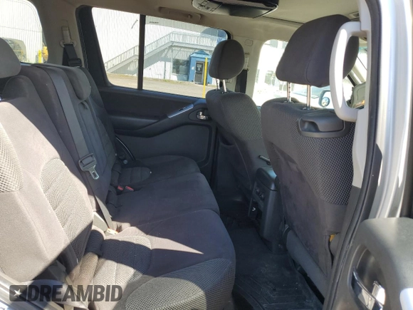 2009 Nissan Pathfinder S with VIN 5N1AR18B09C611952, listed as a Copart auction lot 70208704 with 190,531 mi miles and Non Repairable. Bid and sale history available at carsss.com. Image 10.