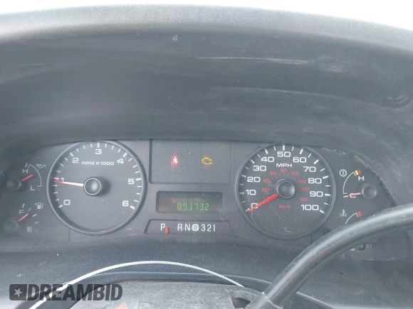 2005 Ford F-350 XL z VIN 1FDSF34575EC16707, wystawiony jako IAAI lot #42140911 z przebiegiem 93 732 mil mil oraz . Historia ofert i sprzedaży dostępna na DreamBid. Obrazek 7.