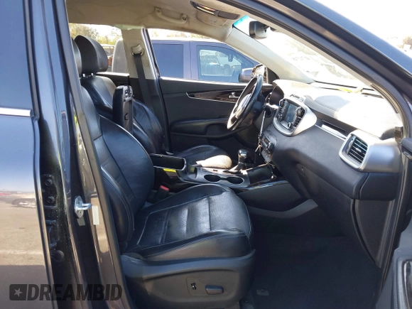 2019 Kia Sorento EX V6 with VIN 5XYPH4A59KG457959, listed as a IAAI auction lot 41712748 with 56,958 mi miles. Bid and sale history available at carsss.com. Image 5.