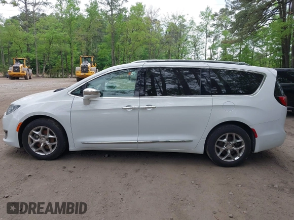 2018 Chrysler Pacifica Limited с VIN 2C4RC1GG7JR149276, выставлен на аукционе IAAI как лот 42118109 с пробегом 106 470 миль миль и . История ставок и продаж доступна на DreamBid. Изображение 14.