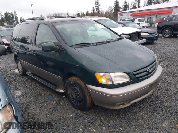 2001 Toyota Sienna LE with VIN 4T3ZF13C91U352296, listed as a IAAI auction lot 41647762 with 262,803 mi miles. Bid and sale history available at carsss.com. Image 1.