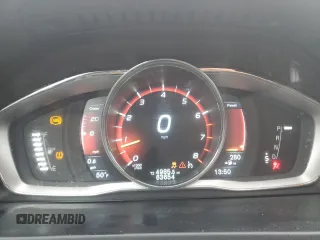 2016 Volvo V60 Cross Country T5 with VIN YV4612HK0G1007041, listed as a Copart auction lot 86773054 with 63,654 mi miles and Salvage Title. Bid and sale history available at carsss.com. Image 9.