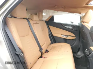 2024 Lexus NX 350h Premium z VIN 2T2GKCEZ8RC026538, wystawiony jako Copart lot #81780884 z przebiegiem 9 687 mil mil oraz Szkoda całkowita • Salvage title. Historia ofert i sprzedaży dostępna na DreamBid. Obrazek 11.