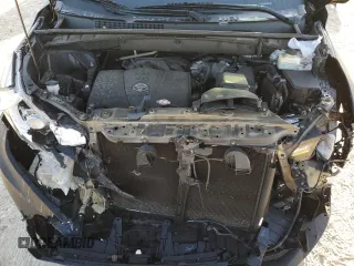 2017 Toyota Highlander LE with VIN 5TDZZRFH4HS233645, listed as a Copart auction lot 48684015 with 113,418 mi miles and Salvage title. Bid and sale history available at DreamBid. Image 12.