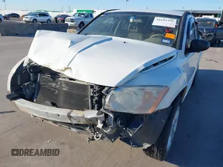 2007 Dodge Caliber SXT z VIN 1B3HB48B77D185971, wystawiony jako IAAI lot #41615355 z przebiegiem 165 367 mil mil oraz . Historia ofert i sprzedaży dostępna na DreamBid. Obrazek 6.