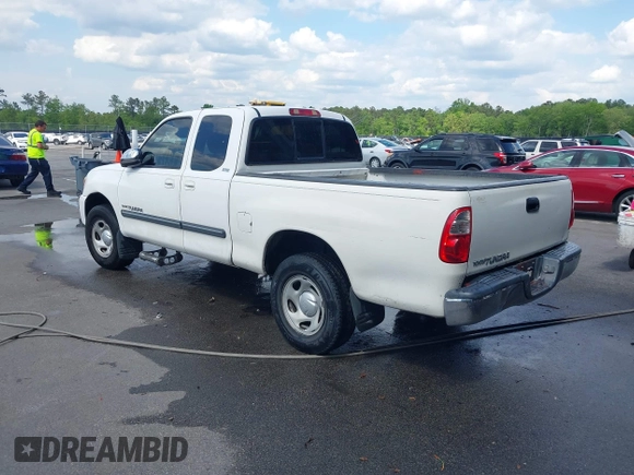 2006 Toyota Tundra SR5 with VIN 5TBRU34106S464095, listed as a IAAI auction lot 42004981 with 362,683 mi miles. Bid and sale history available at carsss.com. Image 3.