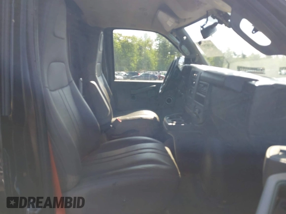 2019 Chevrolet Express Cargo with VIN 1GCWGAFP9K1229029, listed as a IAAI auction lot 42387553 with 78,666 mi miles and . Bid and sale history available at DreamBid. Image 5.