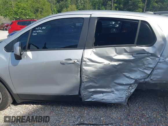 2020 Chevrolet Trax LS with VIN 3GNCJKSB8LL313882, listed as a IAAI auction lot 42030112 with 34,072 mi miles and . Bid and sale history available at DreamBid. Image 14.