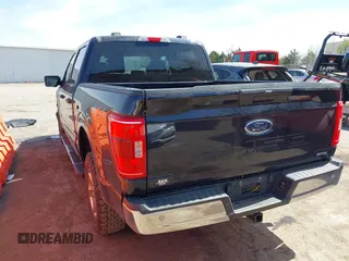 2021 Ford F-150 XL z VIN 1FTFW1E86MFB31305, wystawiony jako IAAI lot #41877501 z przebiegiem 140 285 mil mil oraz . Historia ofert i sprzedaży dostępna na DreamBid. Obrazek 3.