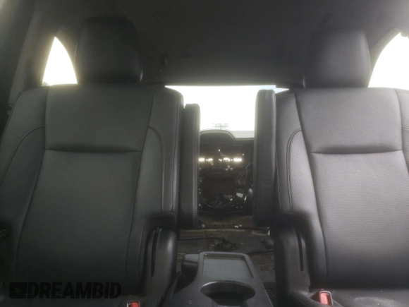 2017 Toyota Highlander Limited with VIN 5TDDZRFH0HS403090, listed as a Copart auction lot 61037445 with 113,703 mi miles and Salvage title. Bid and sale history available at DreamBid. Image 10.