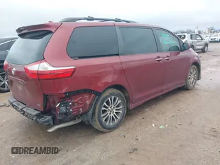 2019 Toyota Sienna XLE Auto Access Seat with VIN 5TDYZ3DC5KS971445, listed as a IAAI auction lot 41494373 with 147,578 mi miles. Bid and sale history available at carsss.com. Image 4.