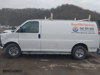 2015 GMC Savana Cargo Van with VIN 1GTW7FCF4F1904249, listed as a IAAI auction lot 41710471 with 178,930 mi miles. Bid and sale history available at carsss.com. Image 15.