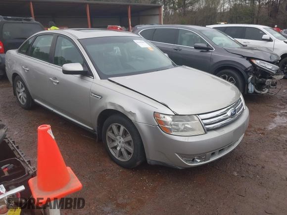 2008 Ford Taurus SEL with VIN 1FAHP24W78G105183, listed as a IAAI auction lot 41441086 with 215,758 mi miles. Bid and sale history available at carsss.com. Image 1.