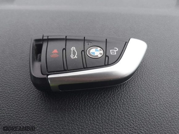 2018 BMW X3 xDrive30i with VIN 5UXTR9C5XJLC78985, listed as a IAAI auction lot 41727449 with 41,566 mi miles. Bid and sale history available at carsss.com. Image 11.