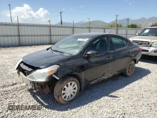 2017 Nissan Versa S with VIN 3N1CN7AP8HL802669, listed as a Copart auction lot 57773025 with 128,079 mi miles and Salvage title. Bid and sale history available at DreamBid. Image 1.