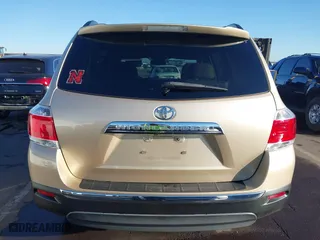 2013 Toyota Highlander with VIN 5TDZK3EH0DS107053, listed as a IAAI auction lot 41679784 with 136,100 mi miles. Bid and sale history available at carsss.com. Image 16.