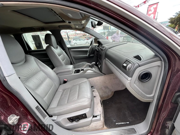 2004 Porsche Cayenne S with VIN WP1AB29P74LA66638, listed as a Copart auction lot 53753185 with 133,875 mi miles and Clean Title. Bid and sale history available at carsss.com. Image 5.