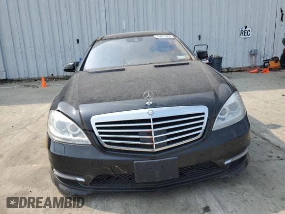 2012 Mercedes-Benz S 550 with VIN WDDNG9EB3CA434711, listed as a Copart auction lot 59297855 with 140,561 mi miles and Clean title. Bid and sale history available at DreamBid. Image 5.