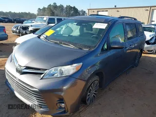 2019 Toyota Sienna XLE Auto Access Seat with VIN 5TDYZ3DC4KS971453, listed as a IAAI auction lot 41394821 with 93,308 mi miles. Bid and sale history available at carsss.com. Image 17.