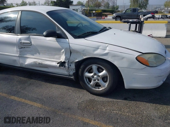 2003 Ford Taurus SES Standard with VIN 1FAFP55293G176494, listed as a IAAI auction lot 42040985 with 95,550 mi miles. Bid and sale history available at carsss.com. Image 6.