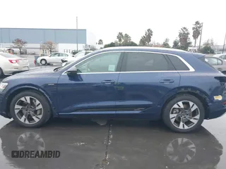 2022 Audi e-tron Premium Plus with VIN WA1LAAGE5NB022695, listed as a IAAI auction lot 41181338 with 14,711 mi miles and . Bid and sale history available at DreamBid. Image 15.