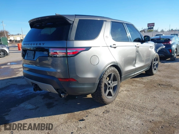 2018 Land Rover Discovery HSE Luxury with VIN SALRT2RV3JA053899, listed as a IAAI auction lot 41051056 with 95,373 mi miles. Bid and sale history available at carsss.com. Image 4.