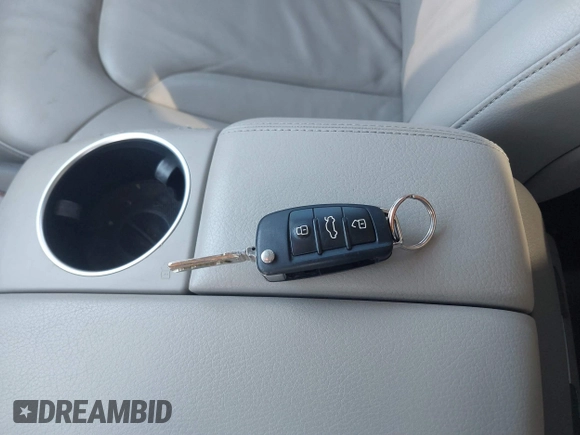 2014 Audi Q7 Premium Plus with VIN WA1LGAFE9ED001319, listed as a IAAI auction lot 41775171 with 144,711 mi miles and . Bid and sale history available at DreamBid. Image 11.