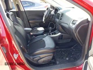 2019 Jeep Compass Latitude with VIN 3C4NJCBB9KT743488, listed as a IAAI auction lot 42482099 with 114,190 mi miles and . Bid and sale history available at DreamBid. Image 5.