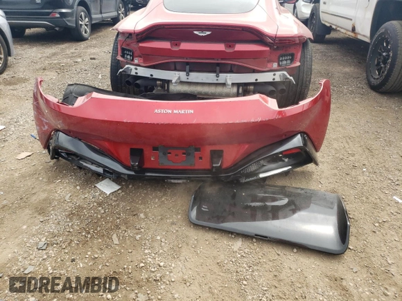 2020 Aston Martin Vantage z VIN SCFSMGAW8LGN03717, wystawiony jako Copart lot #69625684 z przebiegiem 26 594 mil mil oraz Szkoda całkowita • Salvage title. Historia ofert i sprzedaży dostępna na DreamBid. Obrazek 12.