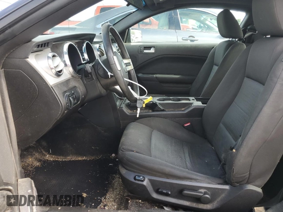 2009 Ford Mustang with VIN 1ZVHT80N695121777, listed as a Copart auction lot 71637794 with 189,608 mi miles and Salvage Title. Bid and sale history available at carsss.com. Image 7.
