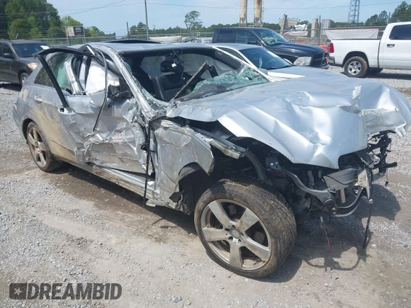 2011 Mercedes-Benz E 350 Luxury with VIN WDDHF5GB4BA386656, listed as a IAAI auction lot 42272293 with Not provided miles and . Bid and sale history available at DreamBid. Image 1.