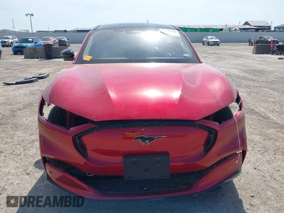 2023 Ford Mustang Mach-E Premium z VIN 3FMTK3R40PMA88565, wystawiony jako IAAI lot #42245792 z przebiegiem 21 394 mil mil oraz . Historia ofert i sprzedaży dostępna na DreamBid. Obrazek 13.