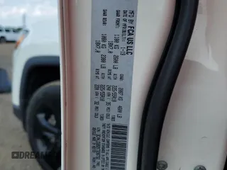 2019 Jeep Compass Latitude z VIN 3C4NJDBB2KT696732, wystawiony jako Copart lot #60519335 z przebiegiem 85 436 mil mil oraz Szkoda całkowita • Salvage title. Historia ofert i sprzedaży dostępna na DreamBid. Obrazek 13.