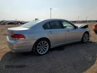 2008 BMW 7 Series 750i with VIN WBAHL83508DT13048, listed as a Copart auction lot 70463774 with 140,781 mi miles and Salvage Title. Bid and sale history available at carsss.com. Image 3.