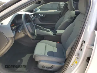2023 Polestar 2 z VIN YSMED3KA7PL127245, wystawiony jako Copart lot #58486935 z przebiegiem 39 736 mil mil oraz Czysty tytuł • Clean title. Historia ofert i sprzedaży dostępna na DreamBid. Obrazek 7.
