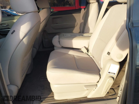 2016 Kia Sedona LX with VIN KNDMB5C11G6178083, listed as a IAAI auction lot 41405857 with 170,334 mi miles. Bid and sale history available at carsss.com. Image 8.